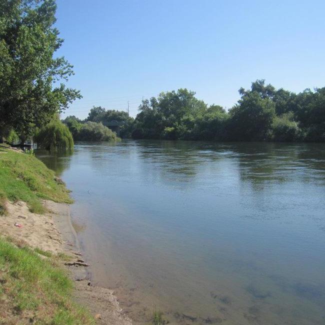 Kellys Beach On The Kings River Reedley Ca 0