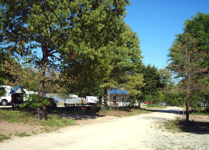 Somewhere Rv Park Mineola Tx 0