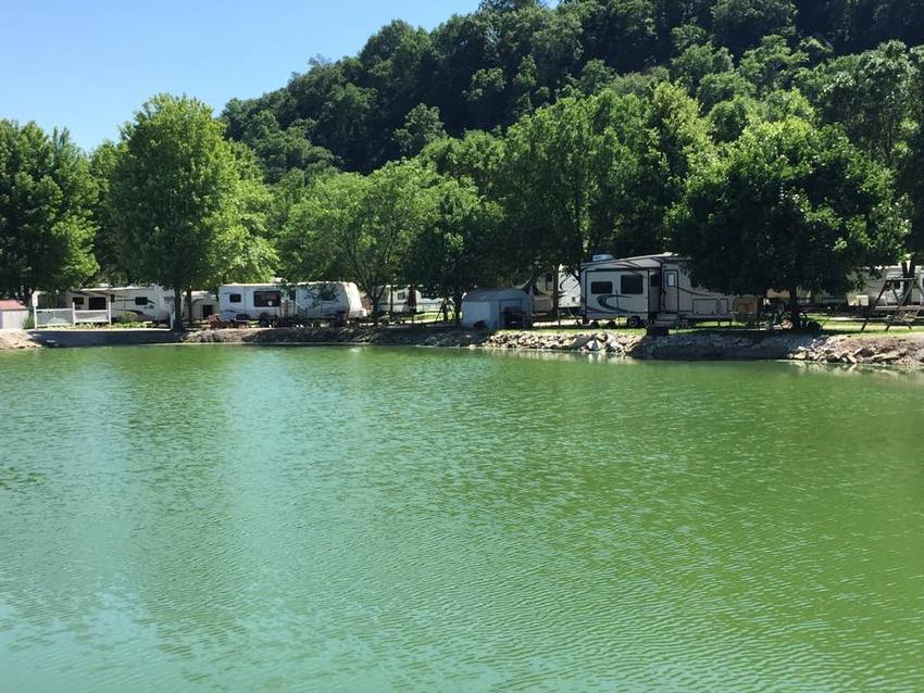 Bayview Campers Park Palmyra Mo 2