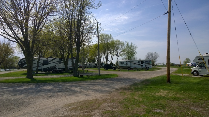 D   W Lake Camping And Rv Park Champaign Il 2