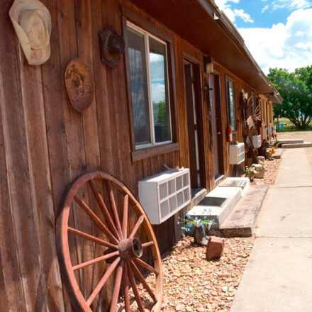 Hideout Motel   Rv Cokeville Wy 0