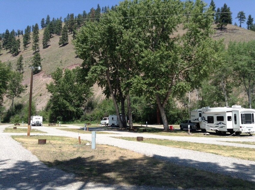 Bearmouth Chalet Rv Park Clinton Mt 0