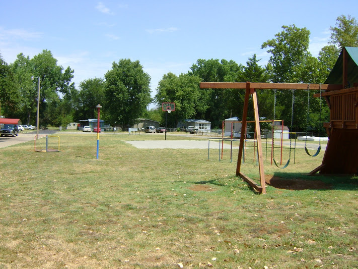 Parkway Basketball Court