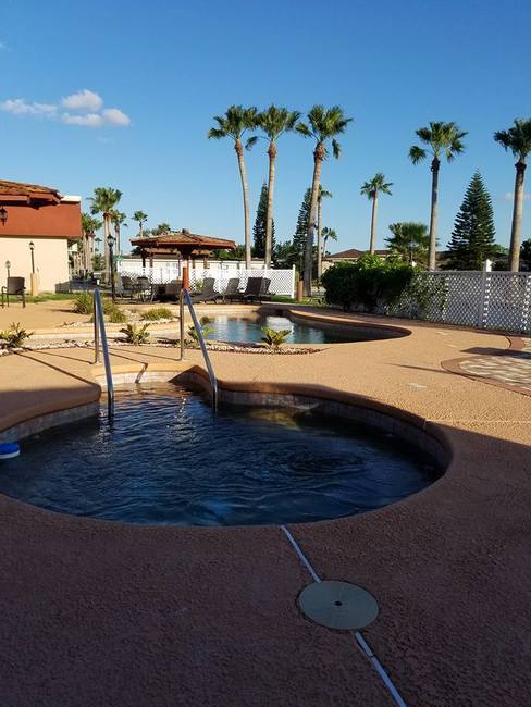 Daylight Pool And Spa