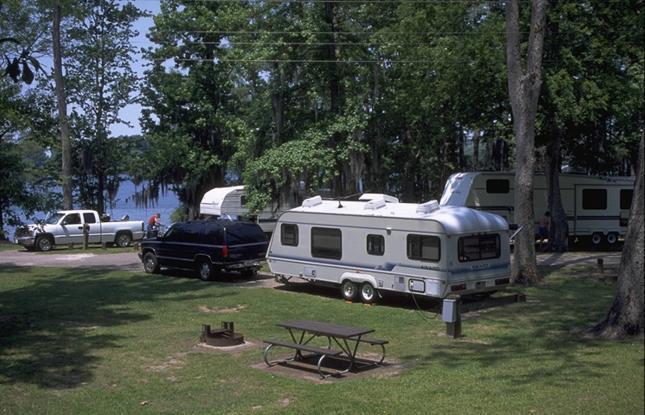 Lakebruinrvcamping 1