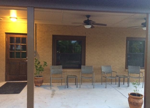 Shouse1