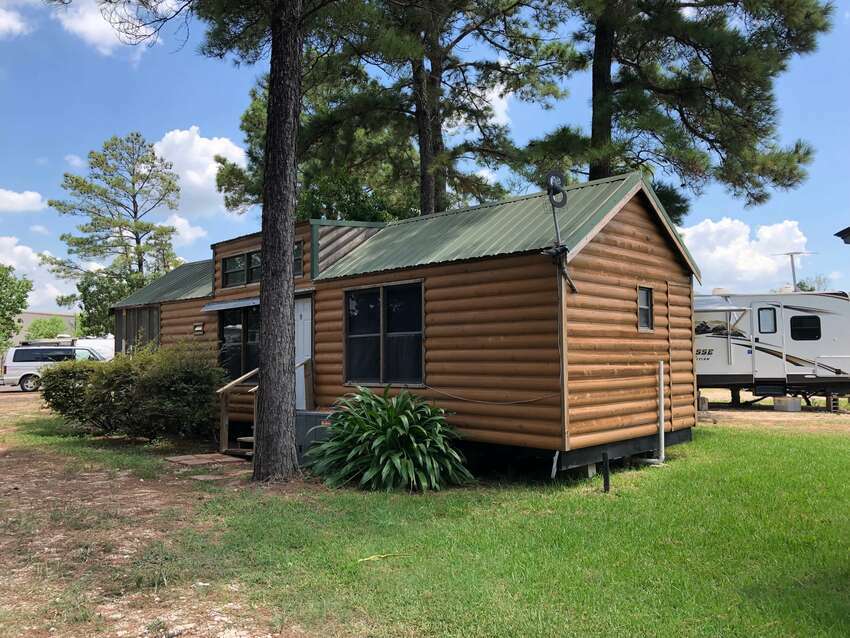 Sheldonlakerv Cabins3