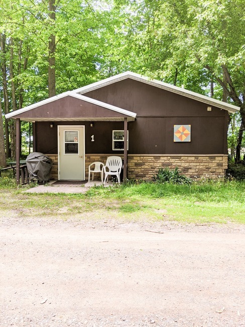 Cq Cabin 1